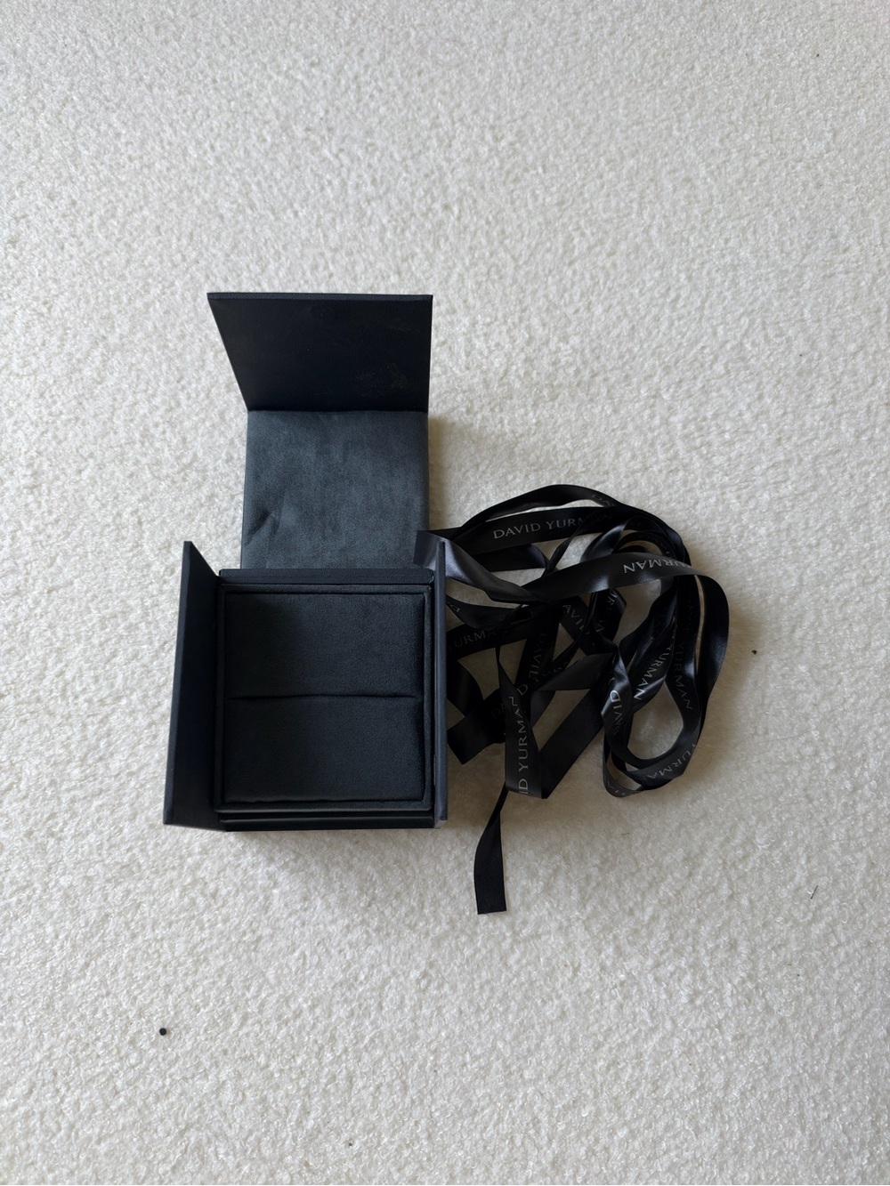 David Yurman Black Jewelry Bracelet Box with Ribbon